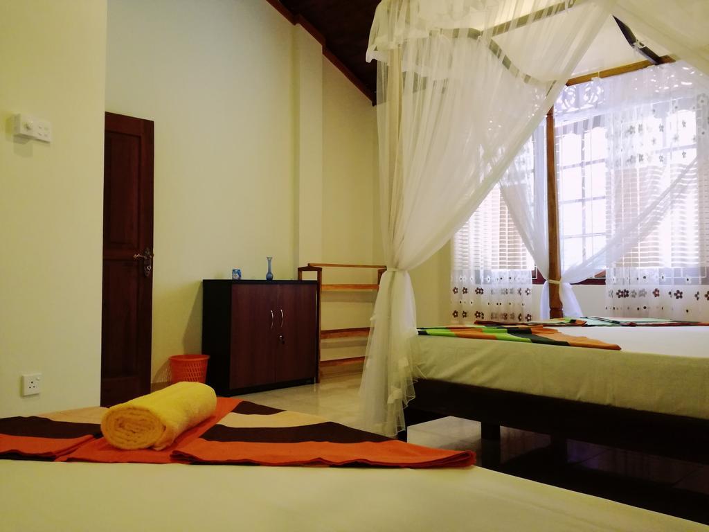 Golden Beach Rest Tangalle Exterior photo