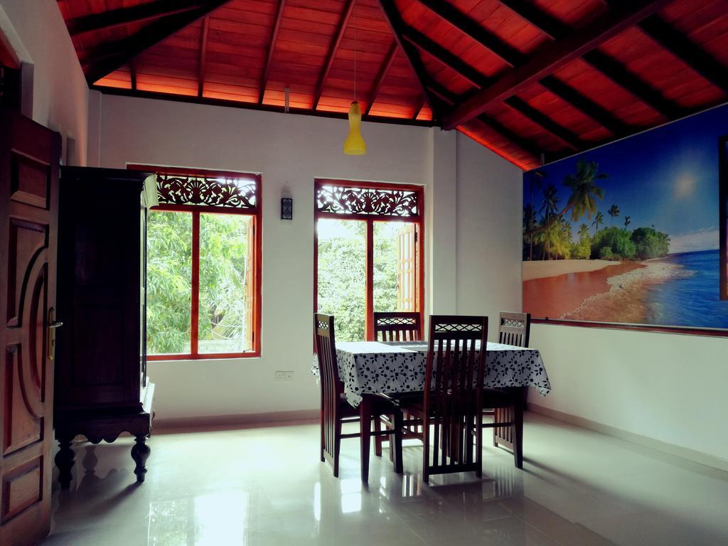 Golden Beach Rest Tangalle Exterior photo