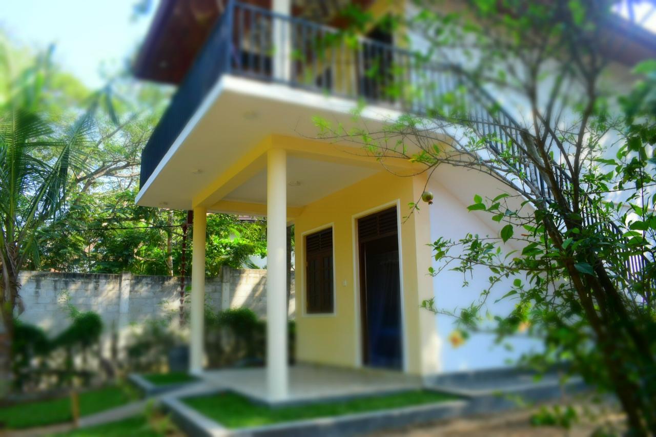 Golden Beach Rest Tangalle Exterior photo