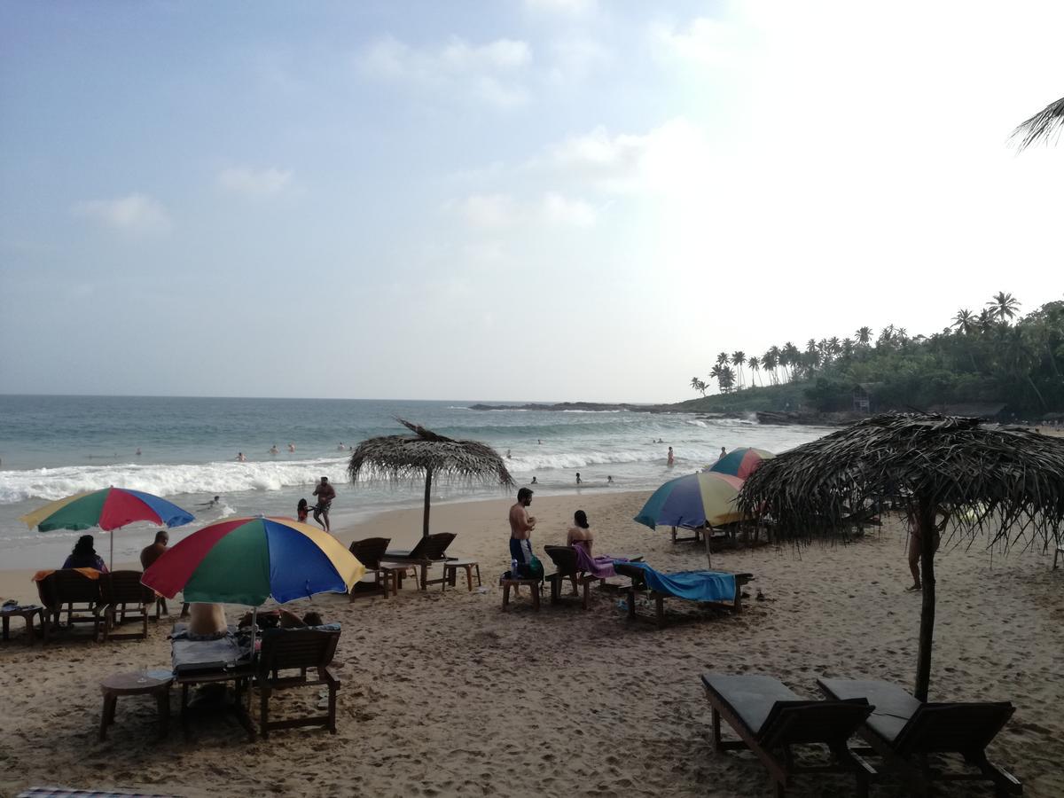 Golden Beach Rest Tangalle Exterior photo